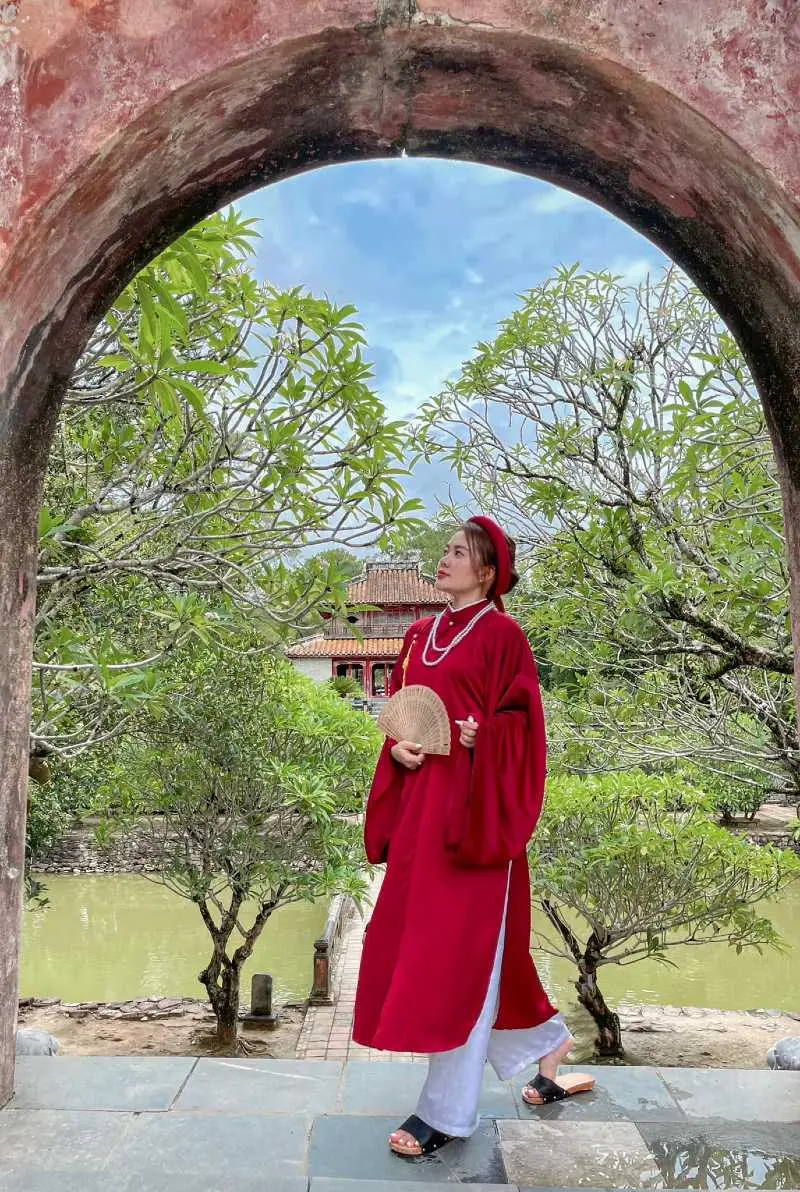Kh&aacute;m ph&aacute; Huế th&aacute;ng 7 đầy m&agrave;u sắc c&ugrave;ng c&ocirc; n&agrave;ng Ch&acirc;u Ch&acirc;u 7