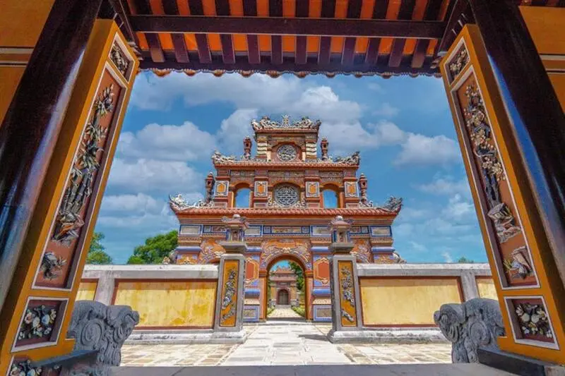Kinh nghiệm kh&aacute;m ph&aacute; 7 lăng tẩm Huế đầy đủ v&agrave; bổ &iacute;ch nhất 12