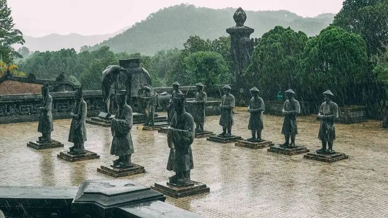 Kinh nghiệm kh&aacute;m ph&aacute; 7 lăng tẩm Huế đầy đủ v&agrave; bổ &iacute;ch nhất 15