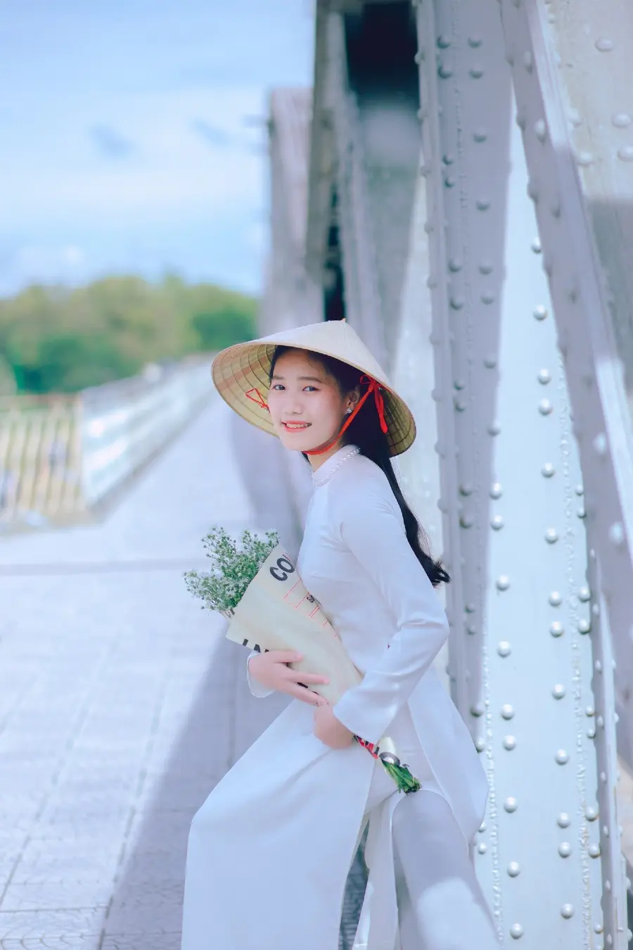 Một sớm b&ecirc;n Cầu Trường Tiền, n&eacute;t đẹp thơ mộng biểu trưng của chốn Thiền Kinh 7