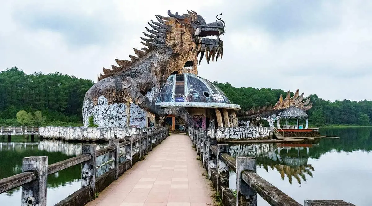 Review du lịch Huế 3 ng&agrave;y 2 đ&ecirc;m xuất ph&aacute;t từ Hội An 11