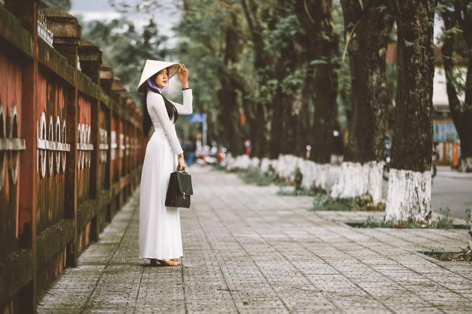 Review Huế c&ugrave;ng n&agrave;ng thơ Diễm Xưa qua lăng k&iacute;nh của Vũ Ngọc Thiện 3