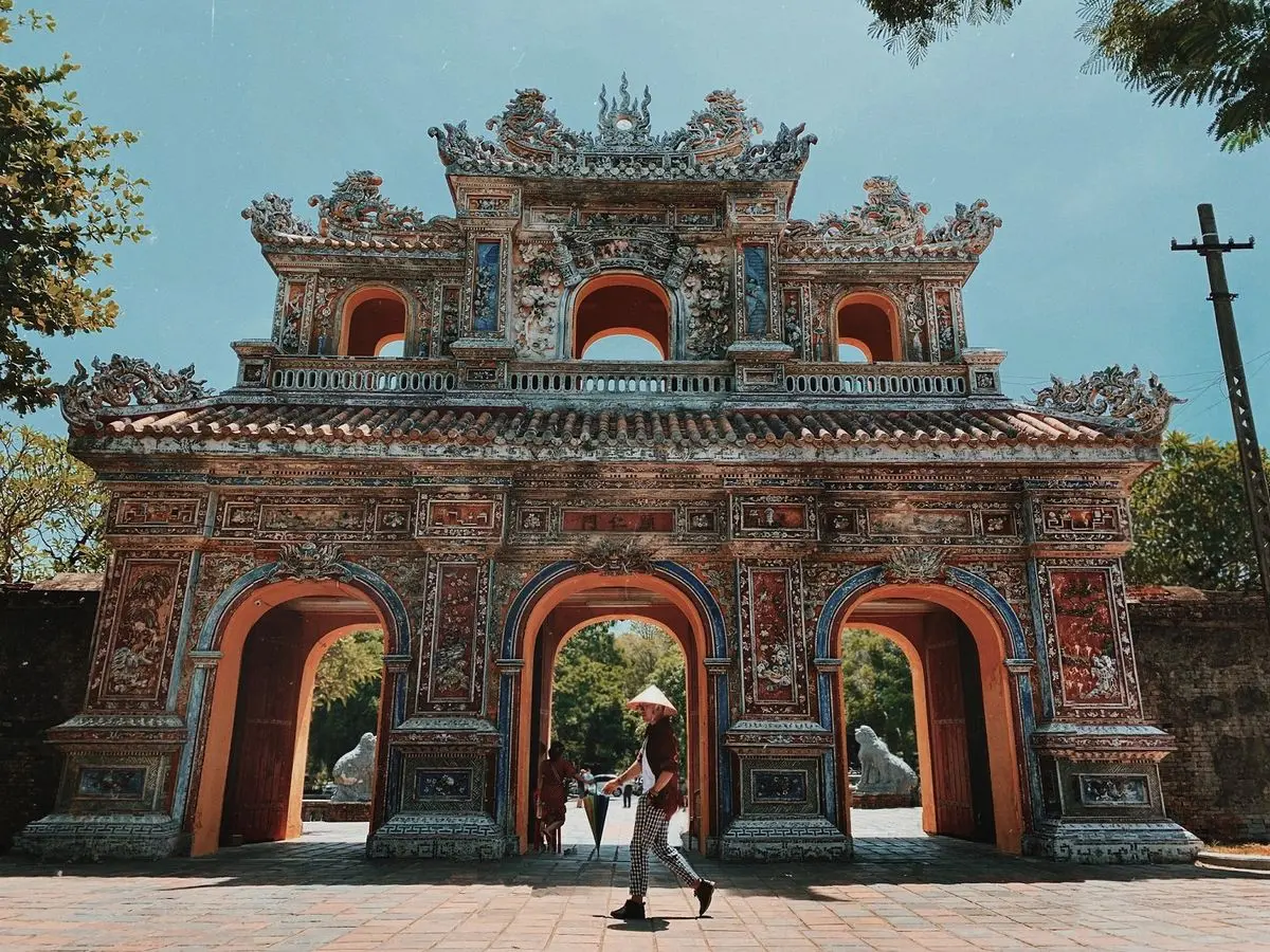Theo ch&acirc;n Cường Khỉ du lịch Huế v&agrave; check-in đ&uacute;ng những g&oacute;c chụp đẹp 5