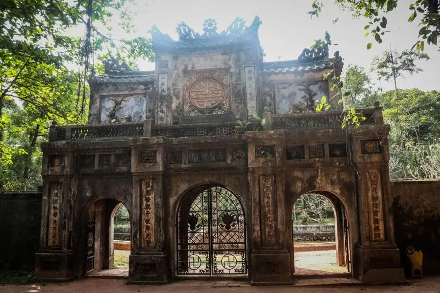 Về Ch&ugrave;a Từ Hiếu tham quan kh&ocirc;ng gian t&acirc;m linh nhẹ nh&agrave;ng 3