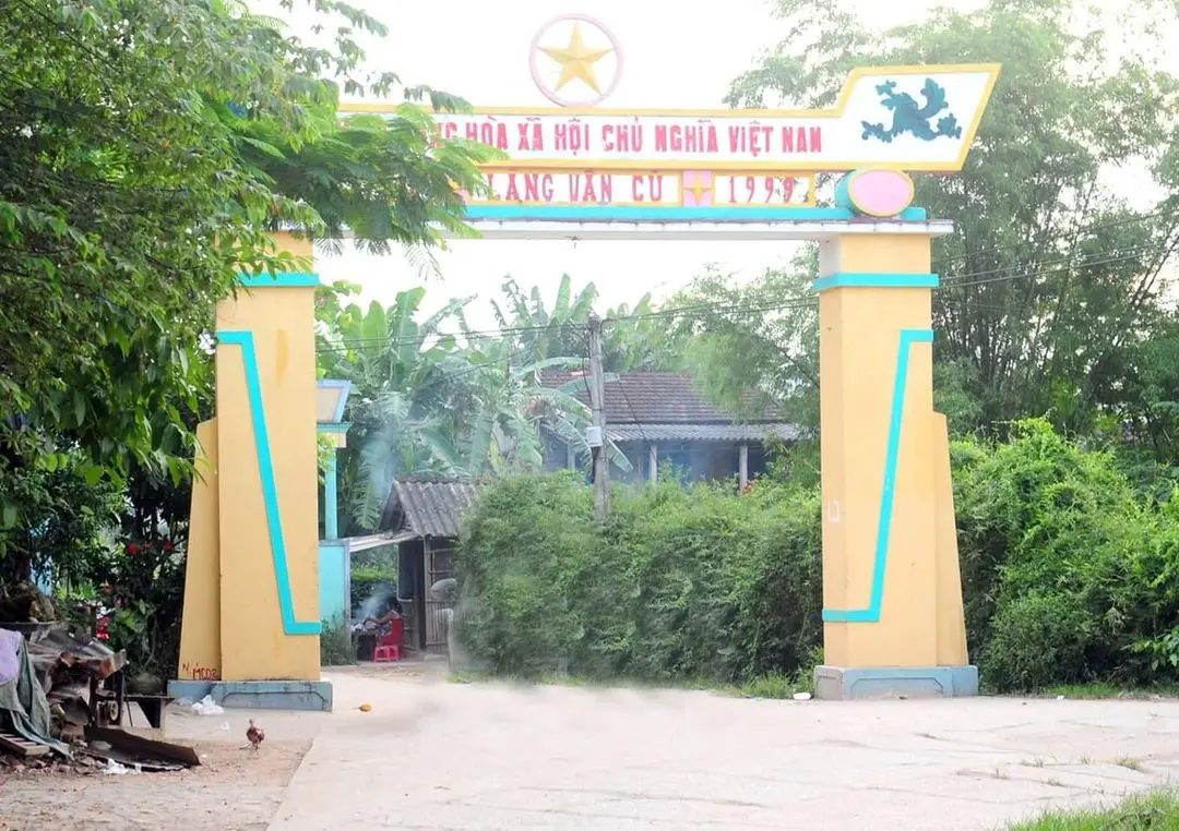 H&ograve;a c&ugrave;ng kh&ocirc;ng gian linh đ&igrave;nh của lễ hội l&agrave;ng b&uacute;n Ph&uacute; Đ&ocirc; tại l&agrave;ng V&acirc;n C&ugrave; Huế 4