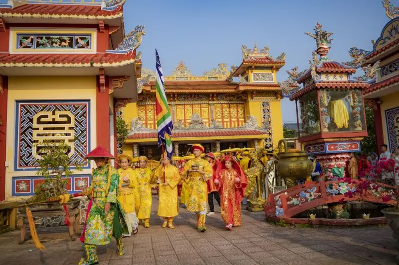 H&ograve;a nhịp 8 lễ hội Huế lan tỏa gi&aacute; trị văn h&oacute;a đậm đ&agrave; bản sắc Việt 4