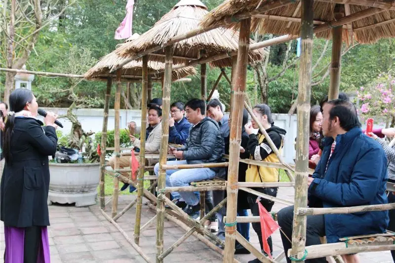 H&ograve;a nhịp 8 lễ hội Huế lan tỏa gi&aacute; trị văn h&oacute;a đậm đ&agrave; bản sắc Việt 5