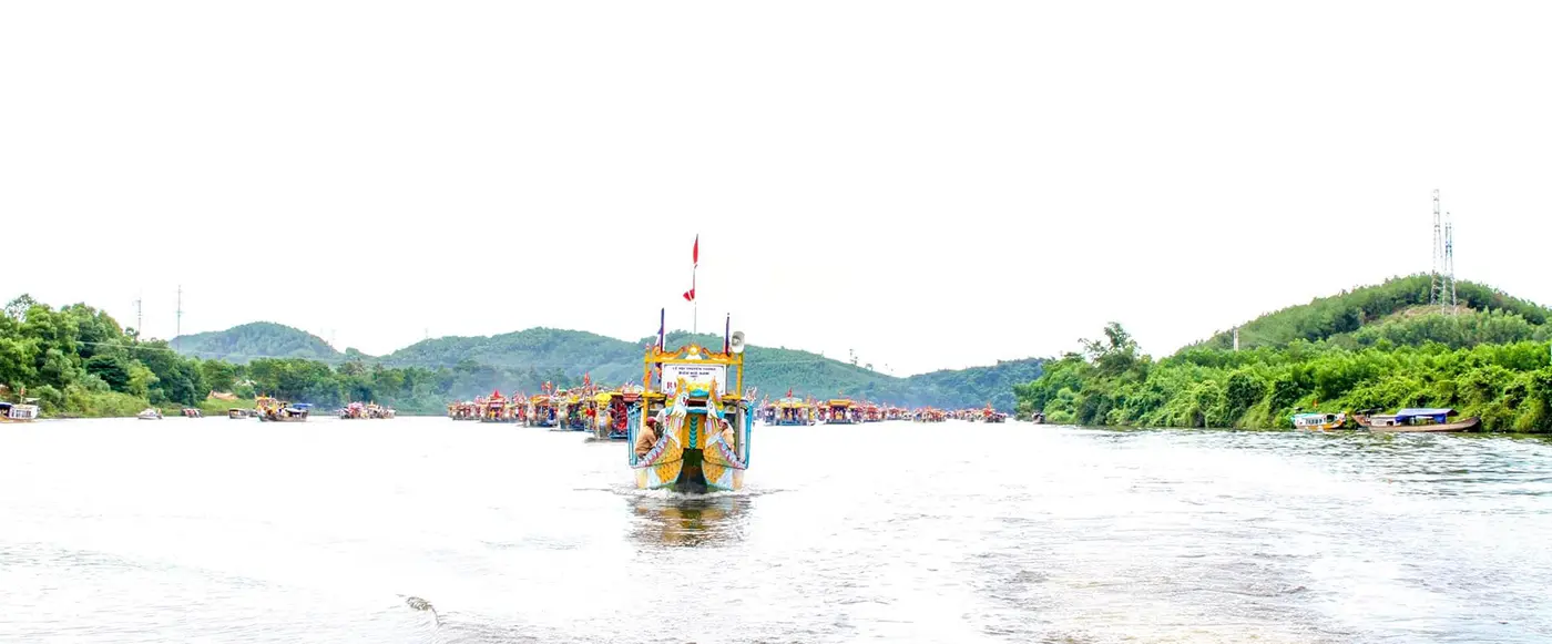 Lễ điện H&ograve;n Ch&eacute;n - Sự kết hợp h&agrave;i h&ograve;a giữa t&iacute;n ngưỡng d&acirc;n gian v&agrave; nghi thức cung đ&igrave;nh 5