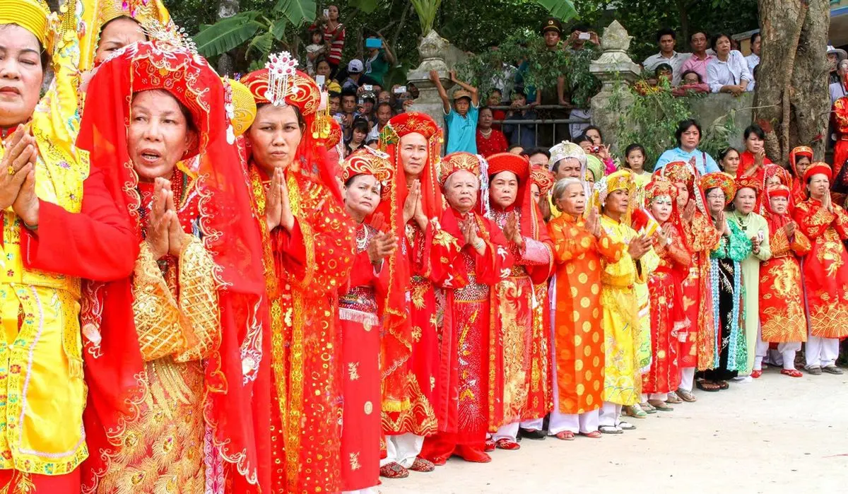 Lễ điện H&ograve;n Ch&eacute;n - Sự kết hợp h&agrave;i h&ograve;a giữa t&iacute;n ngưỡng d&acirc;n gian v&agrave; nghi thức cung đ&igrave;nh 7