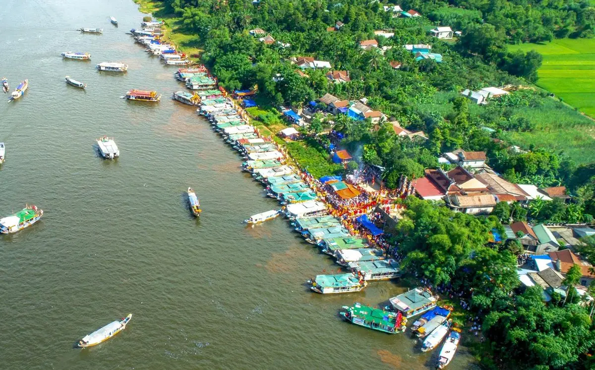 Lễ điện H&ograve;n Ch&eacute;n - Sự kết hợp h&agrave;i h&ograve;a giữa t&iacute;n ngưỡng d&acirc;n gian v&agrave; nghi thức cung đ&igrave;nh 4