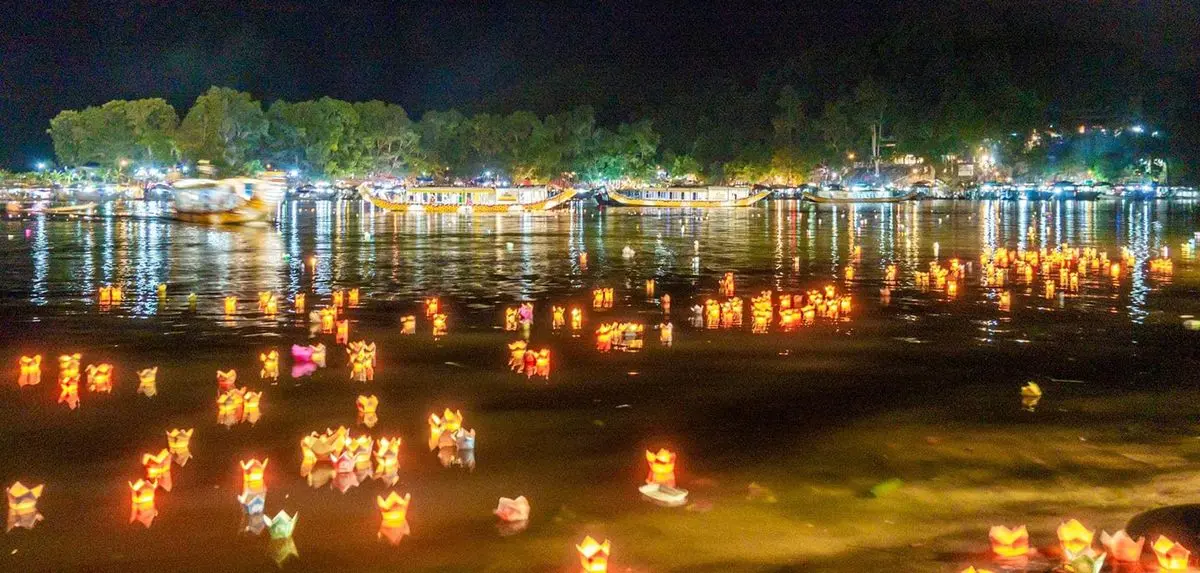 Lễ điện H&ograve;n Ch&eacute;n - Sự kết hợp h&agrave;i h&ograve;a giữa t&iacute;n ngưỡng d&acirc;n gian v&agrave; nghi thức cung đ&igrave;nh 14
