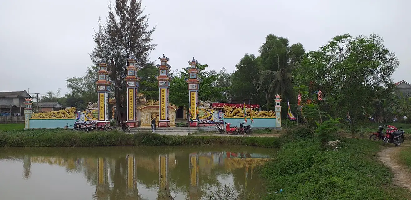 Hòa cùng không gian linh đình của lễ hội làng bún Phú Đô tại làng Vân Cù Huế