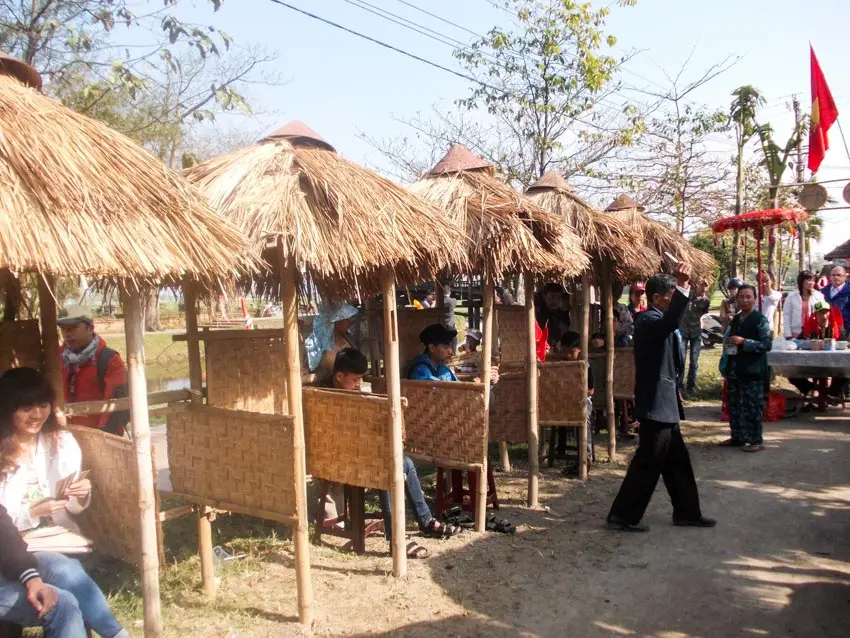 Năm mới Tết đến hòa cùng không khí tươi vui tại lễ hội Bài Chòi