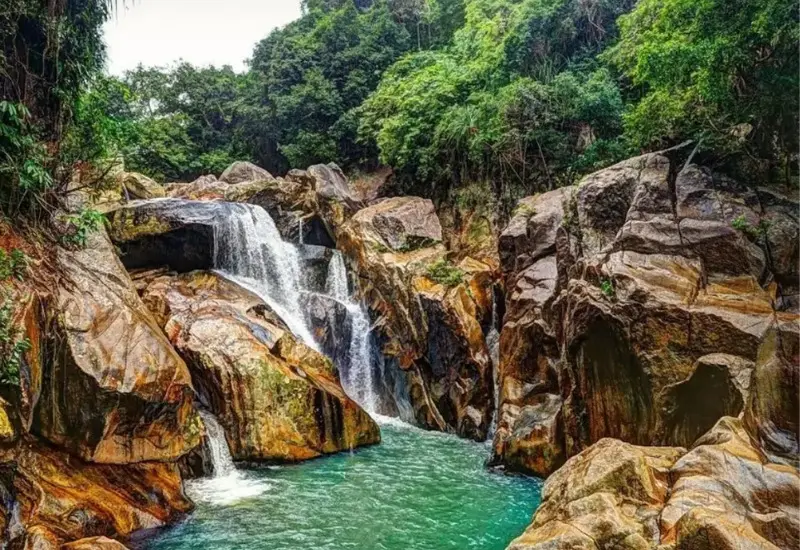 Khu du lịch Ba Hồ: Tuyệt t&igrave;nh cốc phi&ecirc;n bản Nha Trang 6