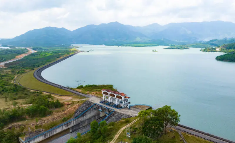 M&ecirc; mẩn trước Suối Dầu với khung cảnh thi&ecirc;n nhi&ecirc;n tuyệt đẹp 5