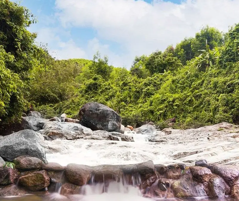 Suối L&aacute;ch Kh&aacute;nh Vĩnh: Điểm &ldquo;trốn n&oacute;ng&rdquo; l&yacute; tưởng gần Nha Trang 8