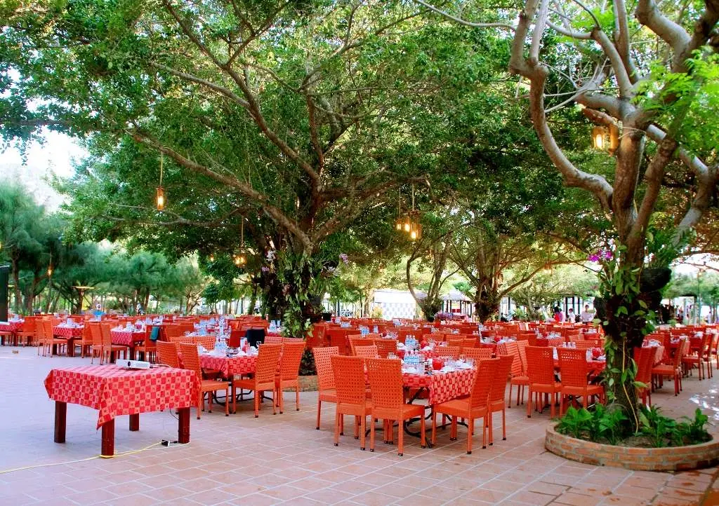 Lịch tr&igrave;nh kh&aacute;m ph&aacute; Đảo Khỉ - Suối Hoa Lan trong 1 ng&agrave;y duy nhất 7