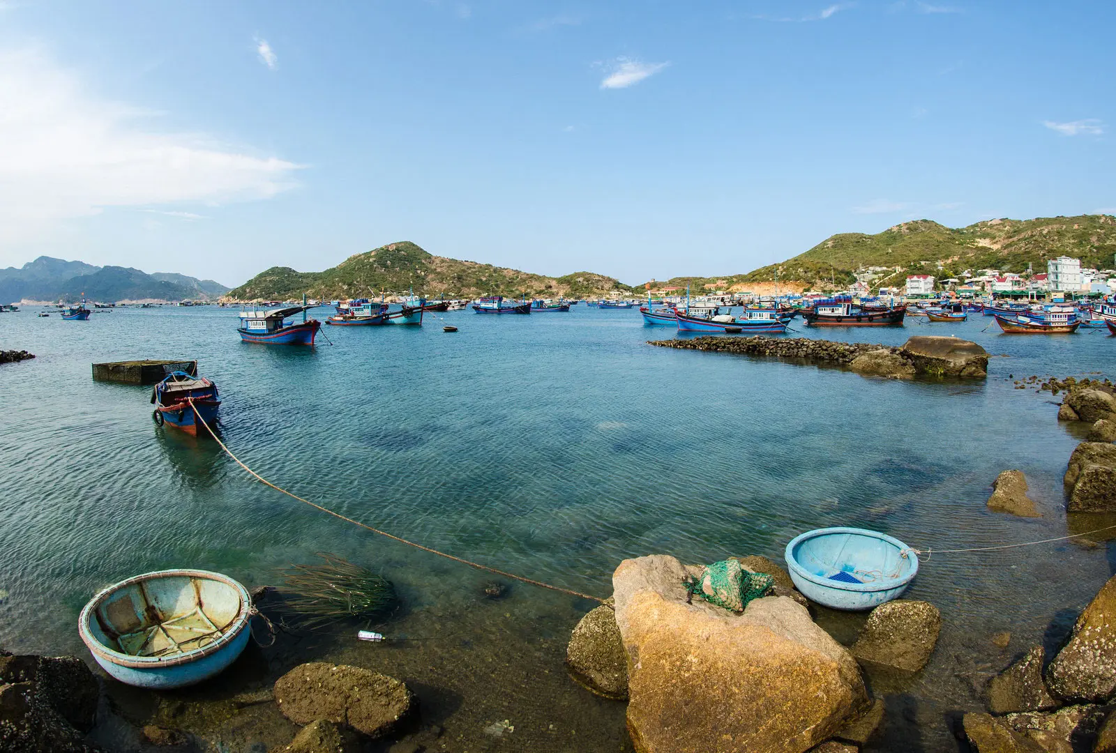 Tour kh&aacute;m ph&aacute; B&igrave;nh ba trong 1 ng&agrave;y cực hấp dẫn 7