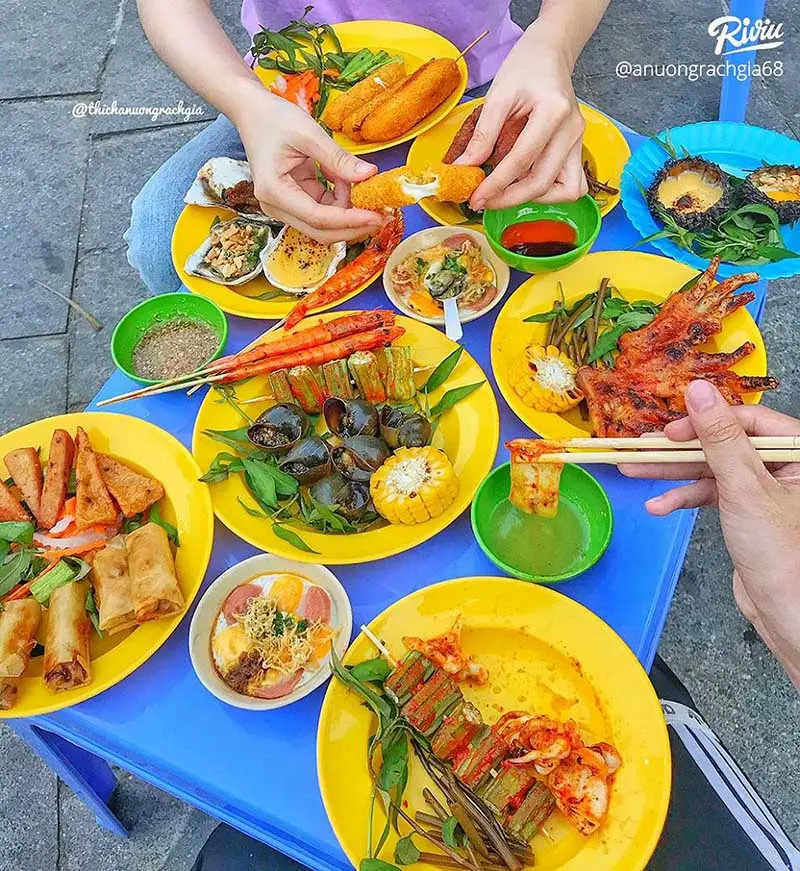 Ăn vặt Chị Chị Em Em, điểm tụ tập cuối tuần l&yacute; tưởng 3
