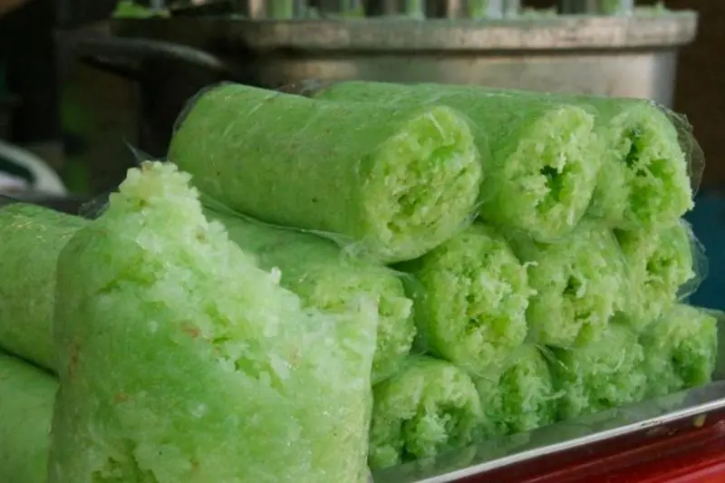B&aacute;nh ống l&aacute; dứa, đặc sản Ki&ecirc;n Giang ngon nức tiếng gần xa 3
