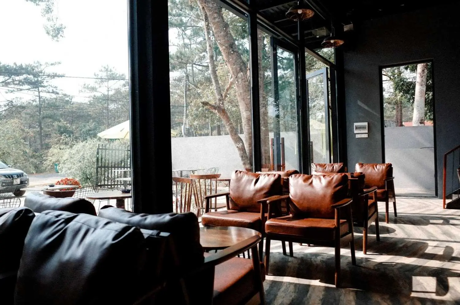 Bạch Dương Coffee Bistro ẩn hiện hòa mình chốn núi rừng Kon Tum 5