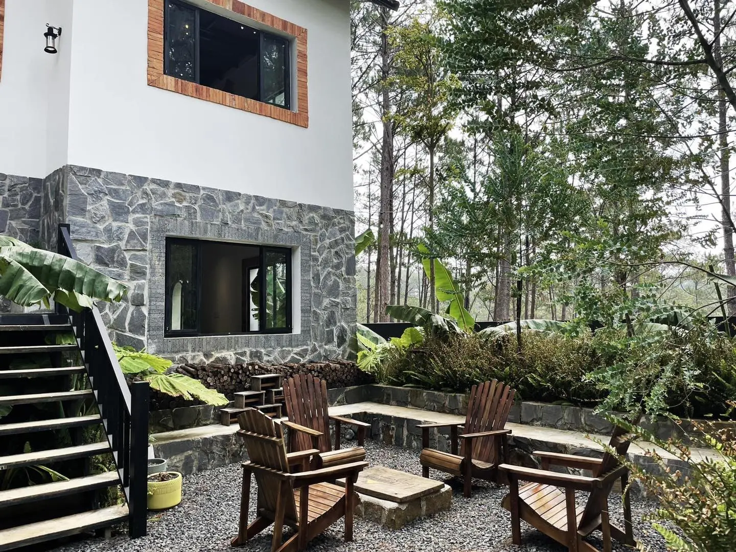 Đến Mountain Lodge Restaurant thưởng thức đặc sản Kon Tum thoải m&aacute;i như ở nh&agrave; 5