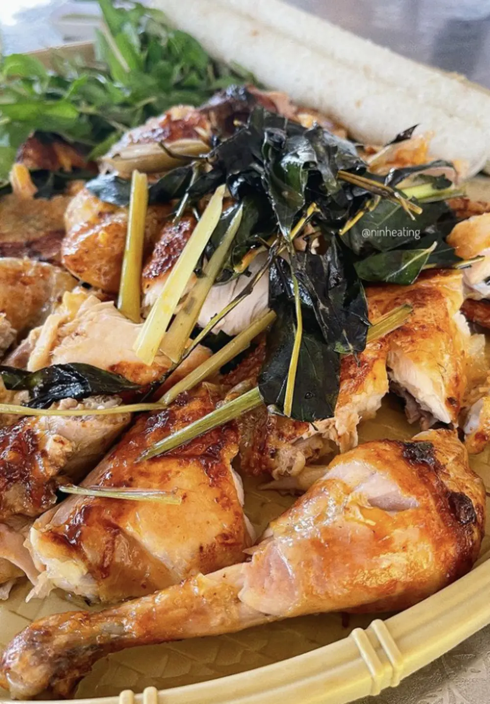 G&agrave; nướng cơm lam C&ocirc; Sinh, qu&aacute;n ăn Măng Đen bậc nhất 2