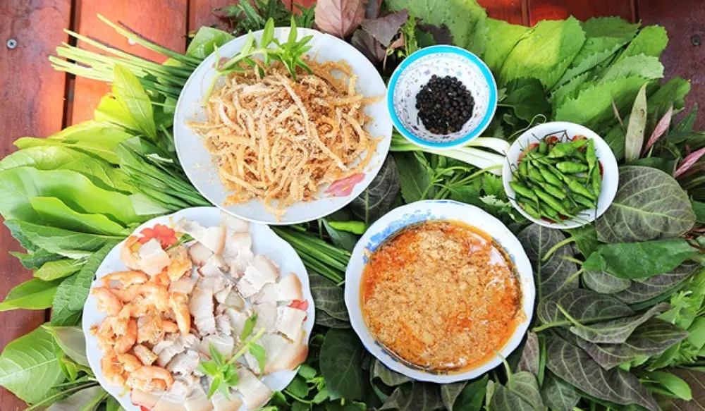 Gỏi lá Sức Sống Mới, quán ăn hấp dẫn tại Kon Tum 2