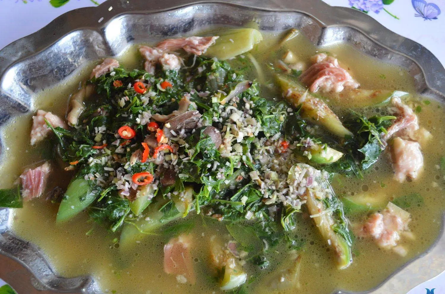 Lá mì Kon Tum, nguyên liệu đặc biệt cho các món ăn độc đáo 4