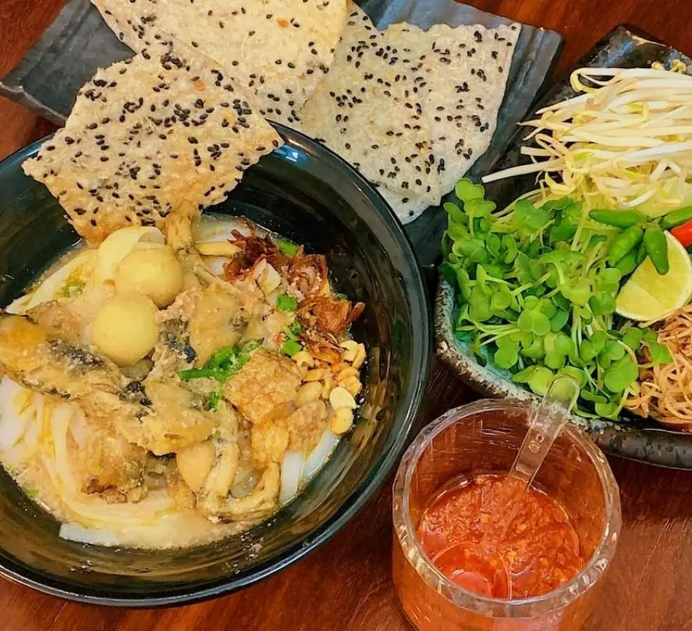 M&igrave; quảng Thiện Nh&acirc;n điểm ăn ngon, rẻ tại Kon Tum 5