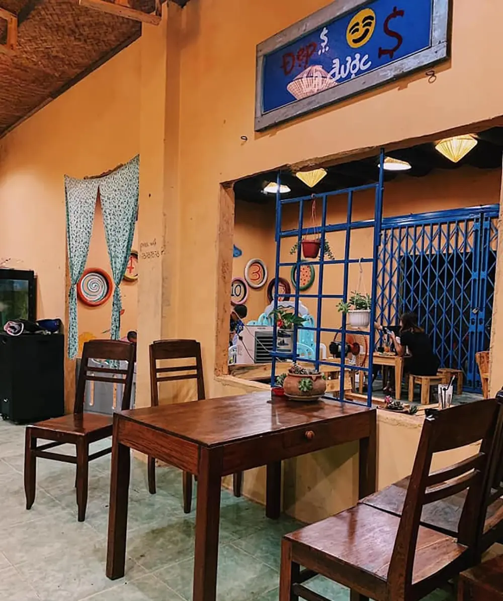 Nh&agrave; Coffee ở Kon Tum, si&ecirc;u đẹp si&ecirc;u dễ thương 8