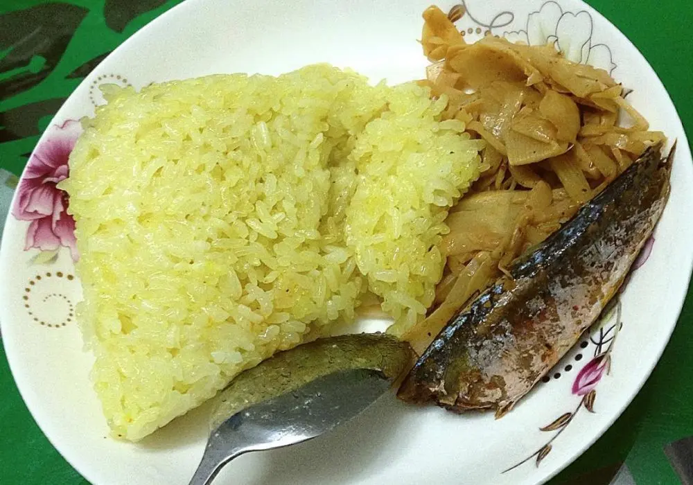 Thưởng thức m&oacute;n X&ocirc;i măng c&aacute; nục thơm ngất ng&acirc;y giữa l&ograve;ng Kon Tum 4