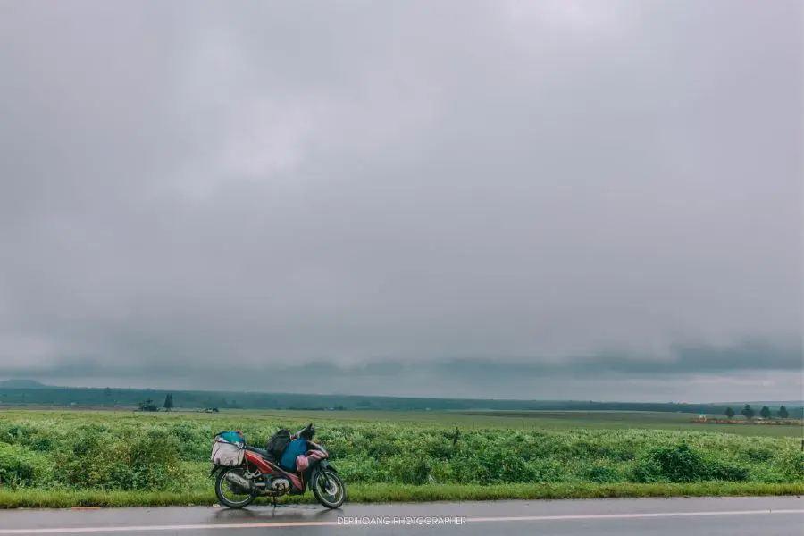 Lang thang Kon Tum kh&aacute;m ph&aacute; bức tranh h&ugrave;ng vĩ nơi đại ng&agrave;n b&igrave;nh y&ecirc;n 2