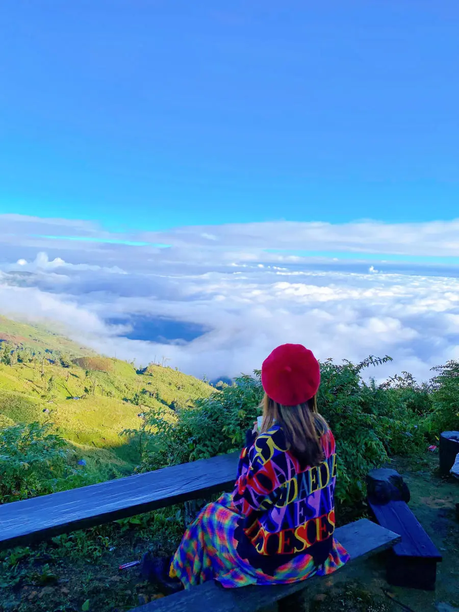 Trekking Lảo Thẩn săn biển m&acirc;y v&agrave; rừng hoa chi p&acirc;u đẹp tuyệt sắc 6