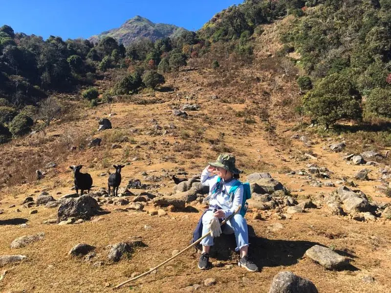 Trekking Nh&igrave;u Cồ San, một trong 10 ngọn n&uacute;i cao nhất Việt Nam 14