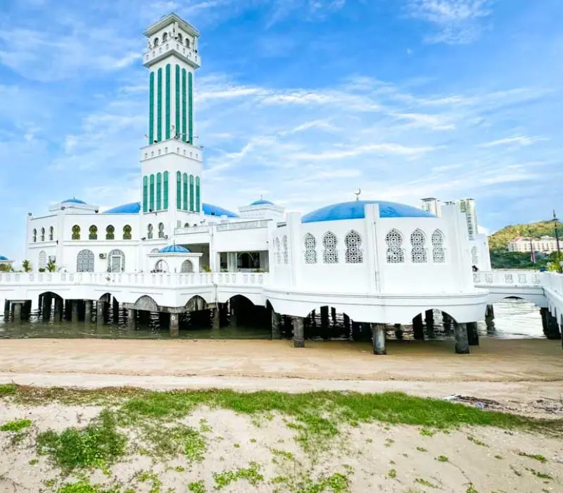 Batu Ferringhi: Thi&ecirc;n đường biển kh&ocirc;ng thể bỏ lỡ tại Malaysia 12
