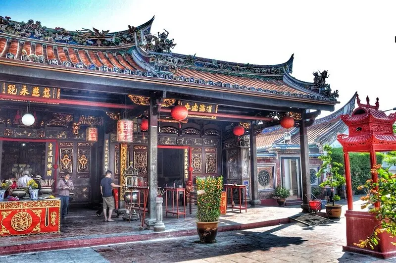 Tham quan ng&ocirc;i đền Cheng Hoon Teng cổ nhất tại Malaysia 9