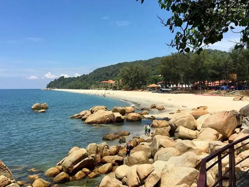 Top 11 b&atilde;i biển Malaysia đẹp nhất - Chốn thi&ecirc;n đường cho kỳ nghỉ dưỡng 12