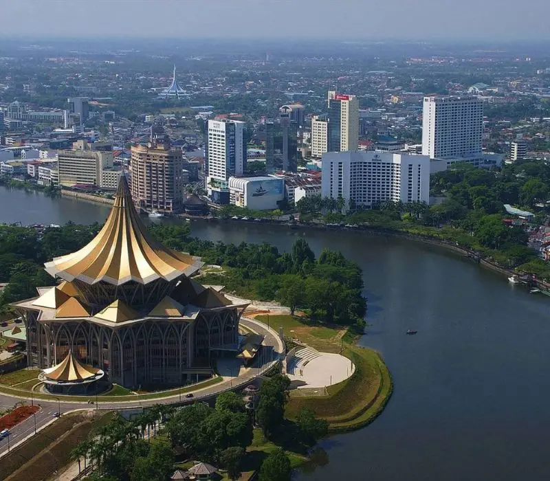 Đến bang Sarawak khám phá vẻ hoang sơ và huyền bí của vùng Borneo Malaysia