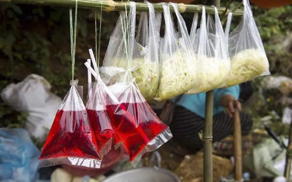 Chợ L&agrave;o L&oacute;ng Sập - Điểm giao lưu văn h&oacute;a hai nước Việt L&agrave;o 5