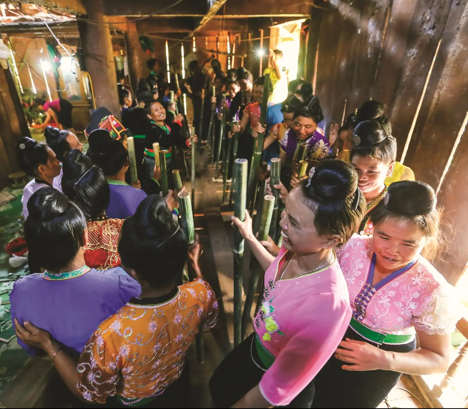Dạo chơi một v&ograve;ng t&igrave;m hiểu d&acirc;n tộc Kh&aacute;ng tại Mộc Ch&acirc;u c&oacute; g&igrave; hay 3