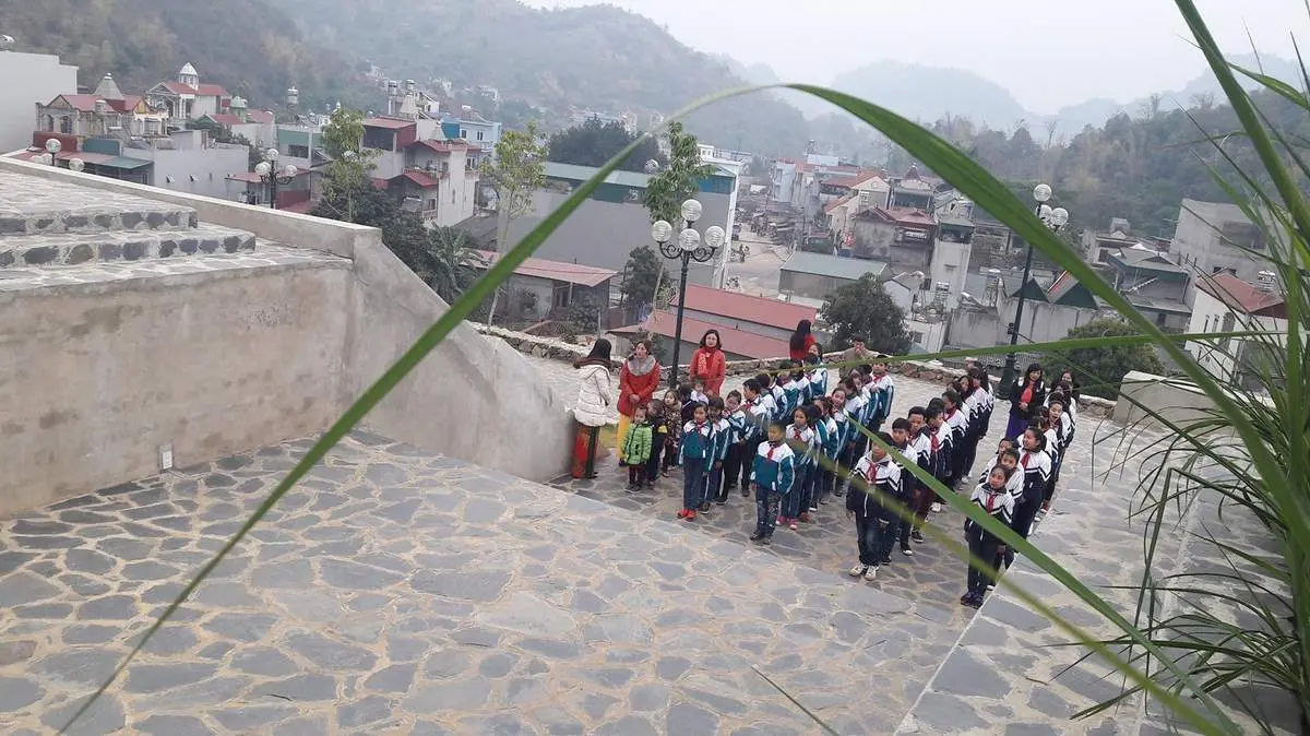 L&acirc;m vi&ecirc;n T&acirc;y Tiến (Khu lưu niệm Trung đo&agrave;n 52 T&acirc;y Tiến) đậm n&eacute;t linh thi&ecirc;ng 8