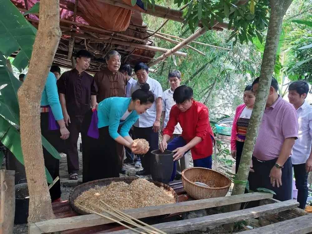 T&igrave;m hiểu tục đ&oacute;n Tết của d&acirc;n tộc Mường ở Mộc Ch&acirc;u Sơn La 2