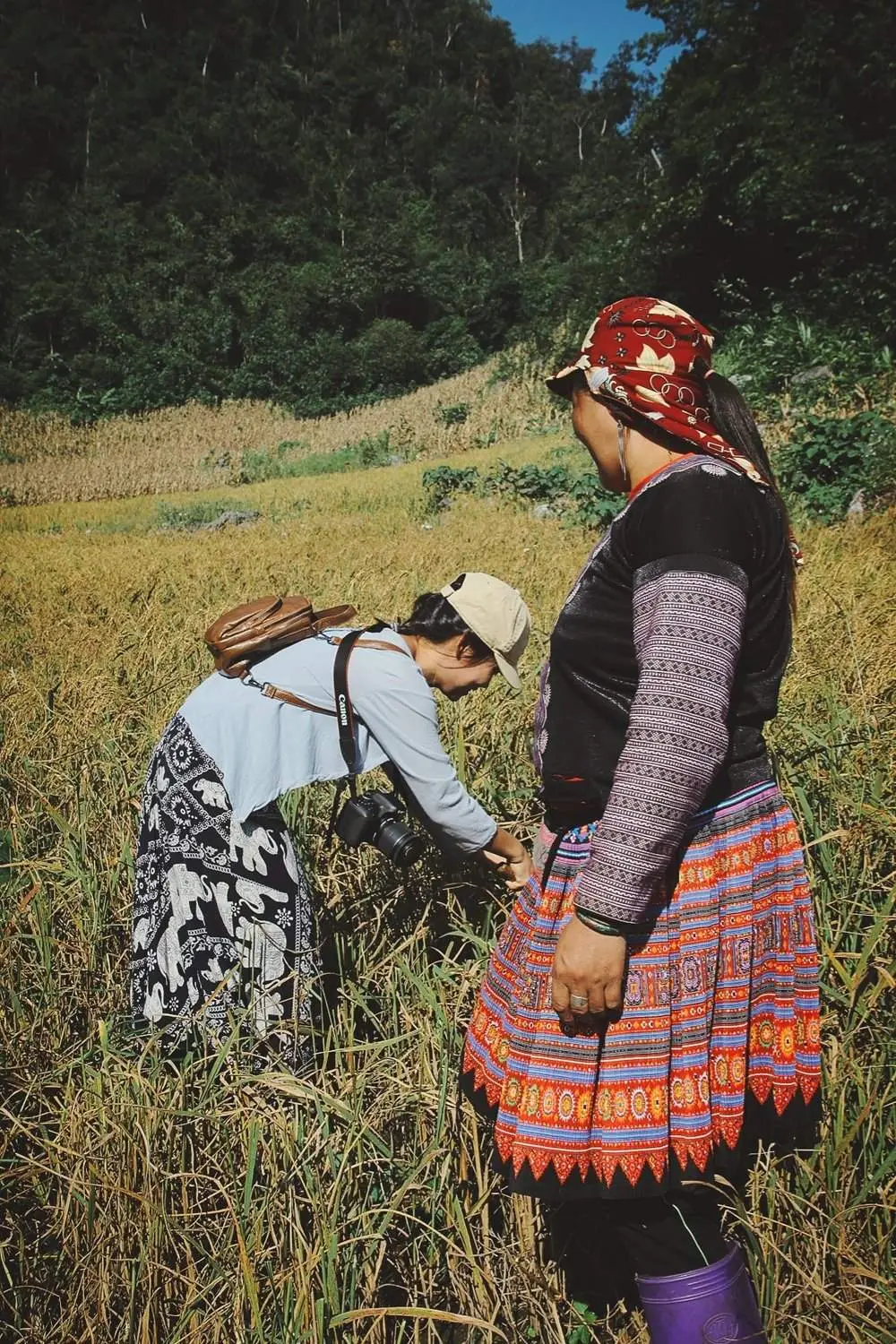 Trekking Mộc Ch&acirc;u - Hang T&aacute;u - Cung đường hoang sơ đầy cảm x&uacute;c tại thảo nguy&ecirc;n xanh 7