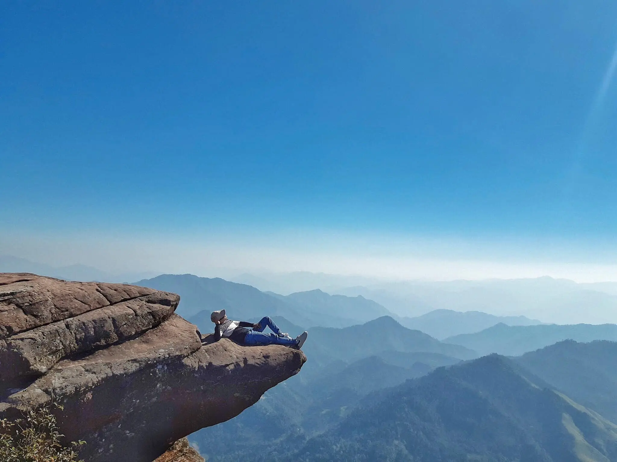 Khám phá và trải nghiệm Trekking săn mây Mộc Châu