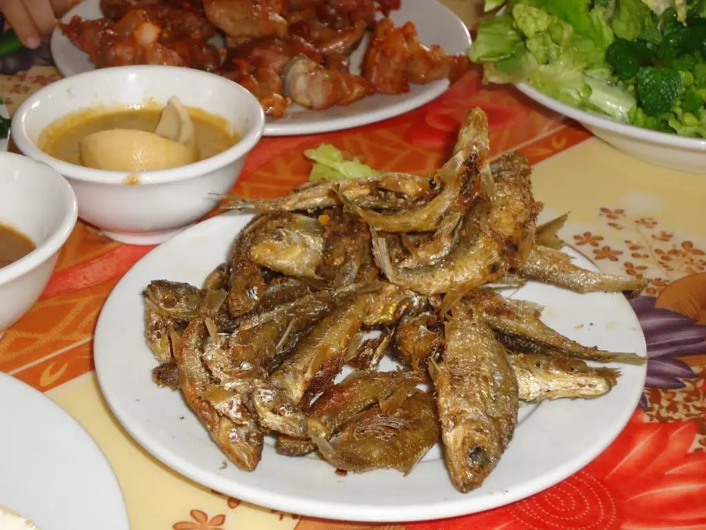 C&aacute; suối Mộc Ch&acirc;u - M&oacute;n ăn d&acirc;n d&atilde; ăn ho&agrave;i kh&ocirc;ng ch&aacute;n 2