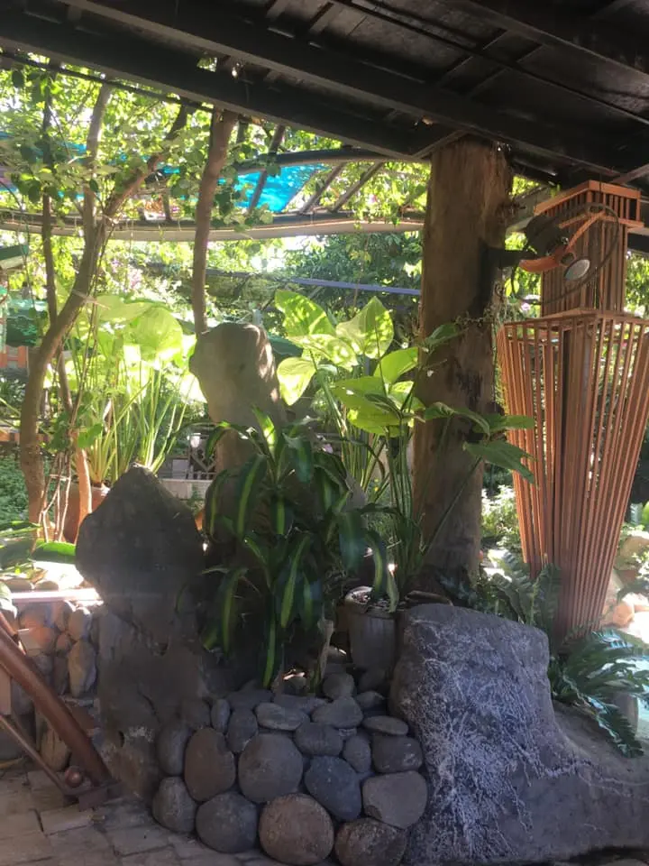 C&oacute; một Cafe 999 cứ thế trầm lặng, gi&uacute;p bạn ch&igrave;m đắm trong sự b&igrave;nh y&ecirc;n 5