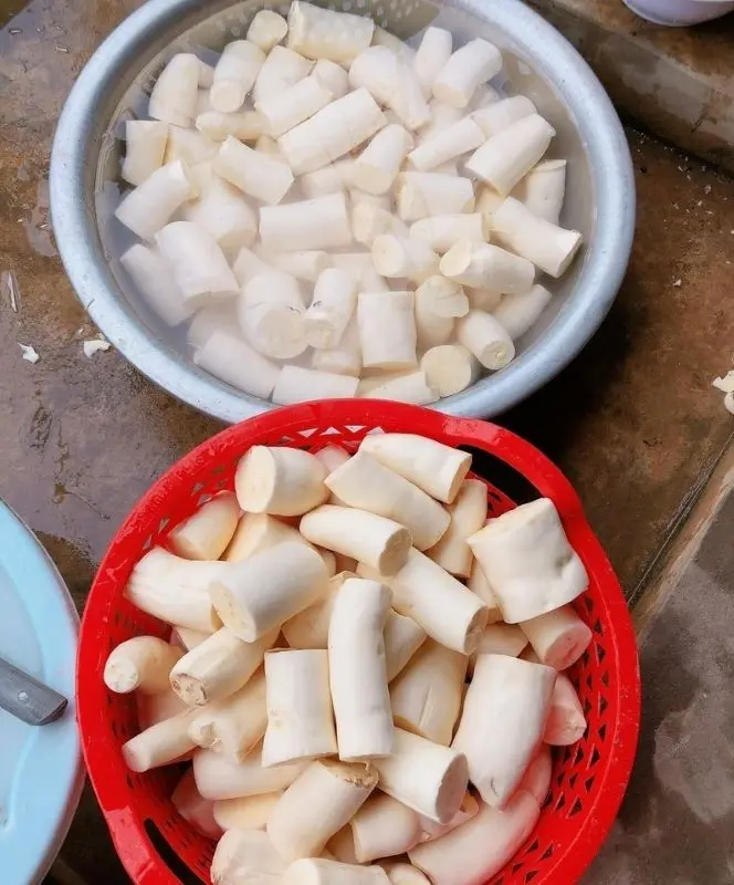 Lên Tây Bắc thưởng thức xôi ngũ sắc – bánh sắn Mộc Châu dân dã mà độc đáo 6