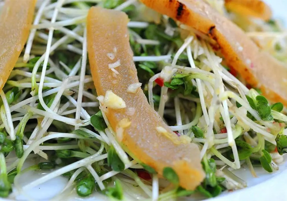 Nộm da tr&acirc;u Mộc Ch&acirc;u - M&oacute;n ăn đặc sản của người d&acirc;n tộc Th&aacute;i 3