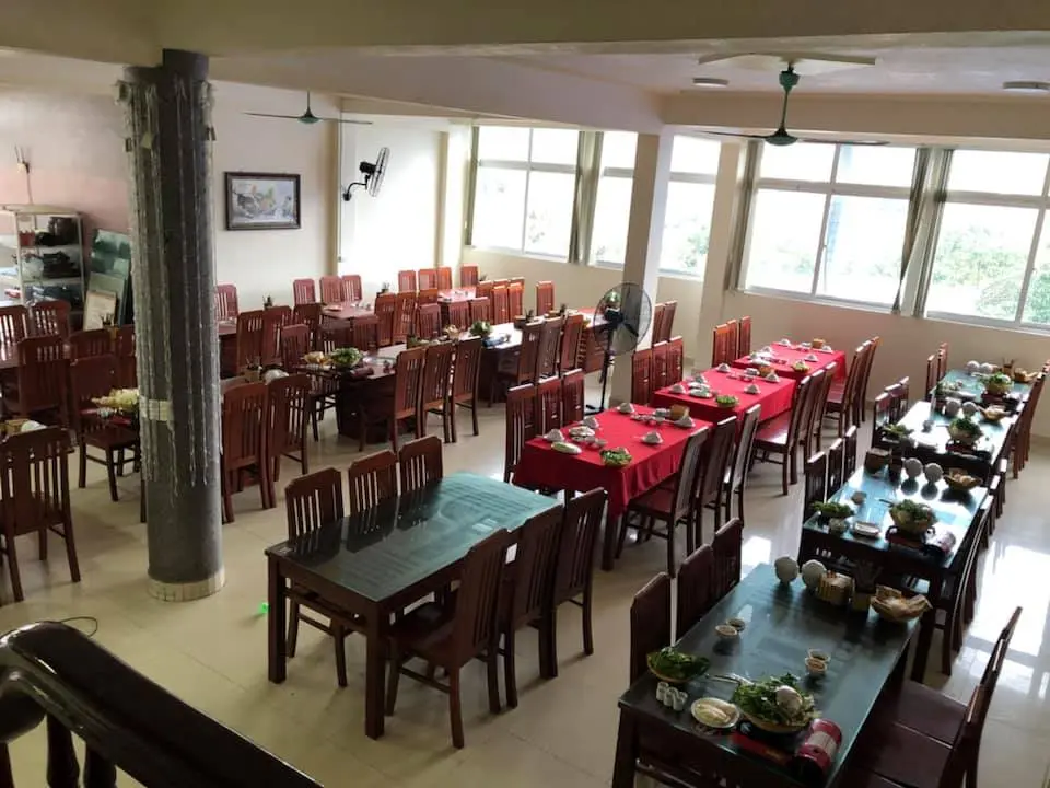 Thưởng thức đặc sản Mộc Ch&acirc;u tại Nh&agrave; h&agrave;ng 75 &ndash; Tr&acirc;u T&acirc;y Bắc 3